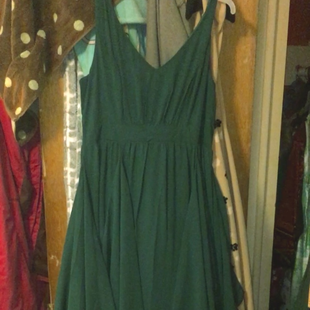 Sleeveless bridesmaid dress